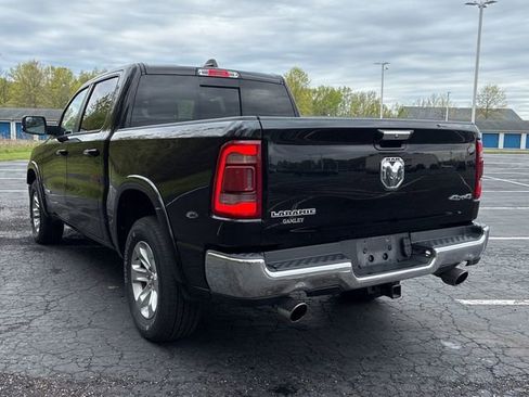 Used 2019 RAM 1500 Laramie AWD/4WD image 3