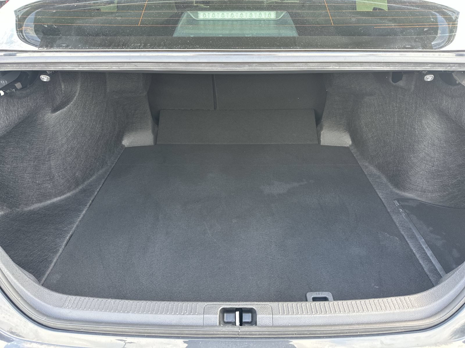 Used 2025 Toyota Camry SE FWD image 32