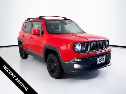 Used 2018 Jeep Renegade Latitude w/ UConnect 8.4 Nav Group