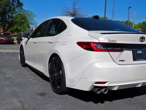 Used 2025 Toyota Camry LE image 39