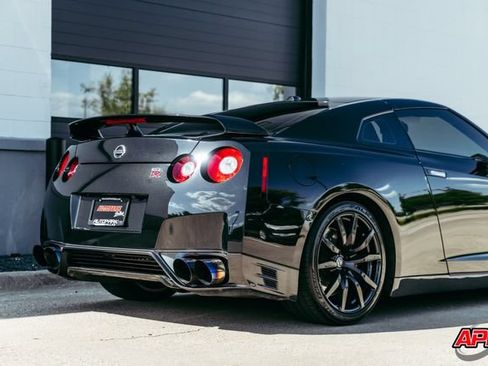 Used 2013 Nissan GT-R Premium AWD/4WD image 50