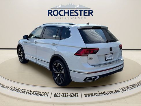 Used 2022 Volkswagen Tiguan SEL R-Line AWD/4WD image 4
