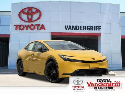 New 2026 Toyota Prius Plug-In Hybrid FWD image 1