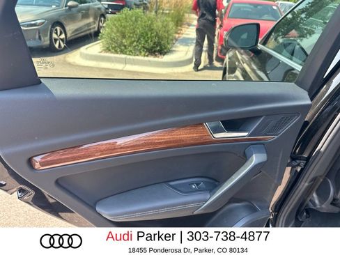 Used 2023 Audi Q5 2.0T Premium Plus w/ Premium Plus Package AWD/4WD image 15