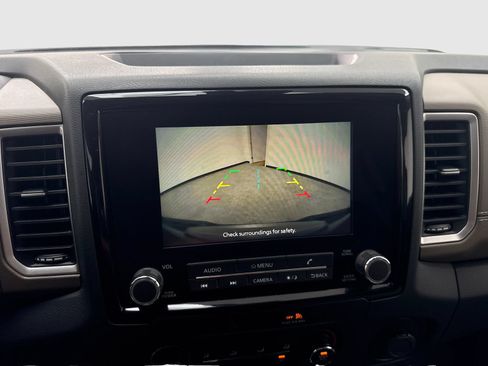 Used 2022 Nissan Frontier SV w/ Technology Package RWD image 27