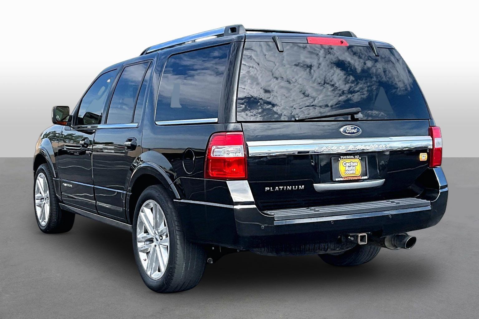 Used 2015 Ford Expedition Platinum AWD/4WD image 10