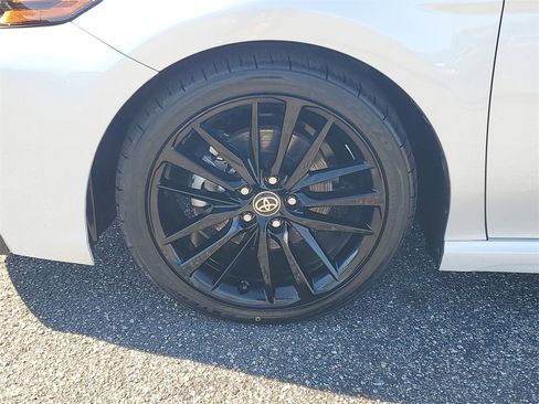 Used 2022 Toyota Camry XSE image 30