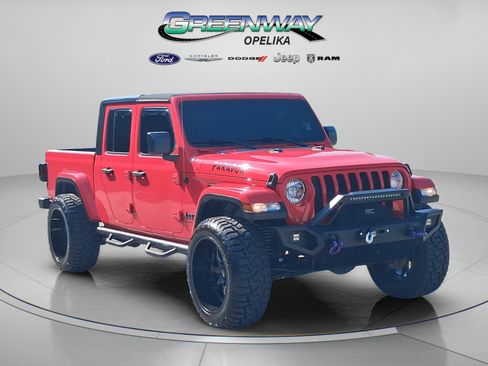 Used 2021 Jeep Gladiator Sport AWD/4WD image 1