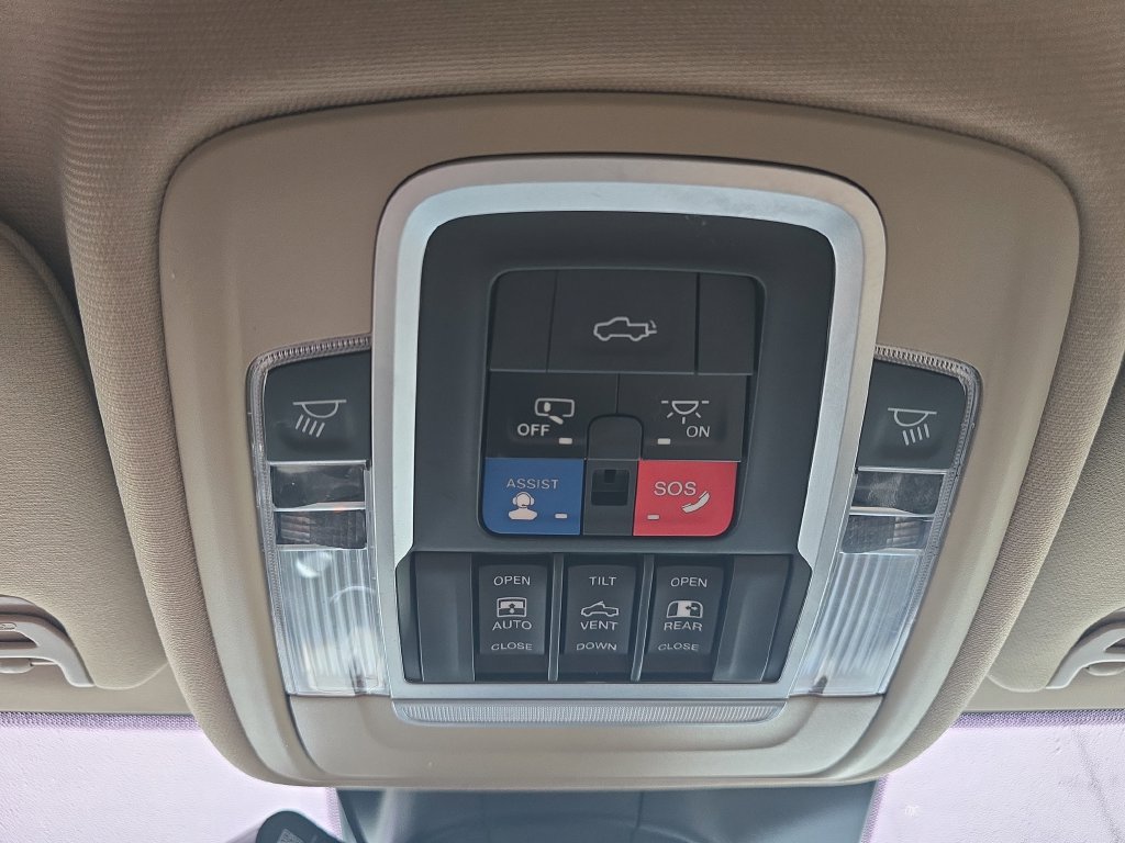 Used 2020 RAM 3500 Limited AWD/4WD image 41