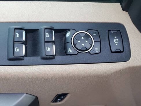 Used 2018 Ford F350 XLT image 11