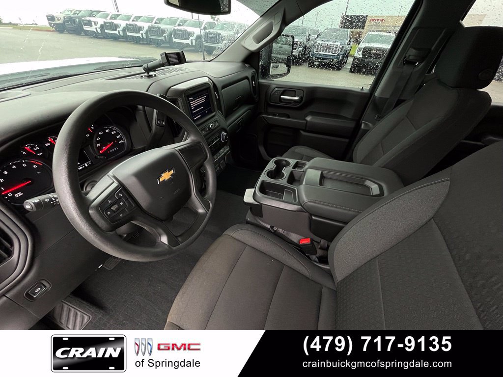Used 2026 Chevrolet Silverado 2500 Custom w/ Custom Value Package AWD/4WD image 10