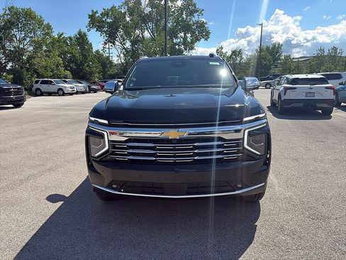 New 2026 Chevrolet Suburban Premier AWD/4WD image 5