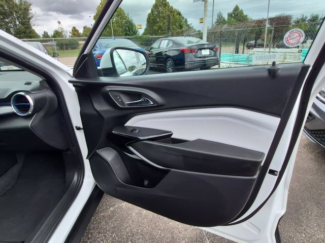 Used 2026 Chevrolet Trax LT FWD image 30
