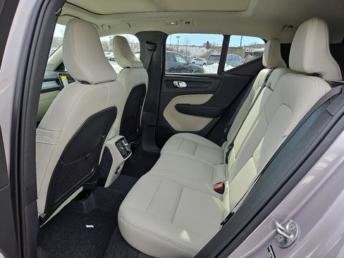 New 2026 Volvo XC40 B5 Ultra w/ Protection Package Premier image 8