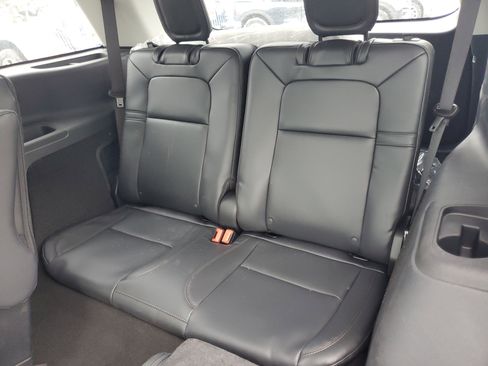 New 2026 Lincoln Aviator AWD image 27