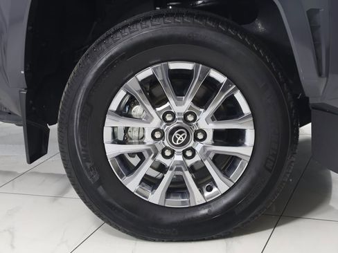 Used 2025 Toyota Tacoma Limited image 15