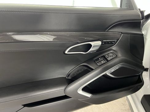 Certified 2019 Porsche 911 Turbo image 26