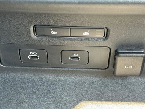 Used 2026 Land Rover Range Rover Velar Dynamic SE image 14