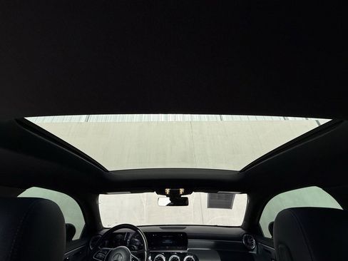 Used 2021 Mercedes-Benz A 220 image 7