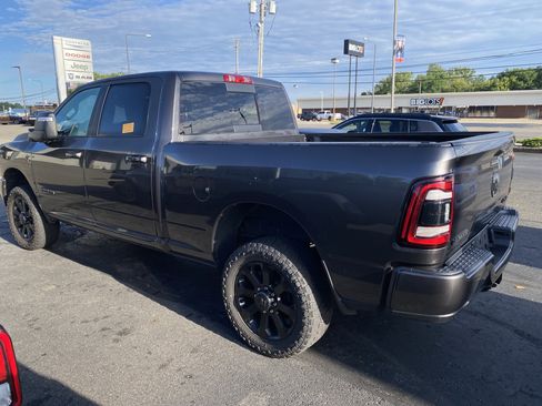Used 2023 RAM 3500 Laramie AWD/4WD image 3