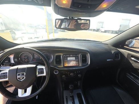 Used 2014 Dodge Charger R/T image 19