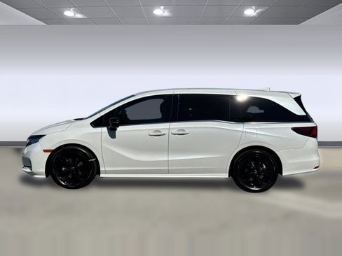 Certified 2023 Honda Odyssey Sport image 2
