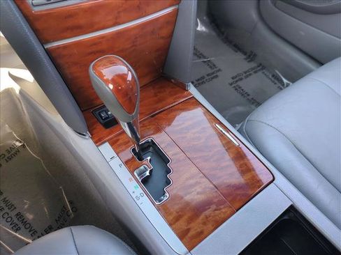 Used 2011 Toyota Camry XLE w/ SE/XLE Extra-Value Pkg image 12