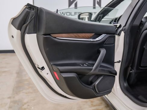 Used 2018 Maserati Ghibli S image 61
