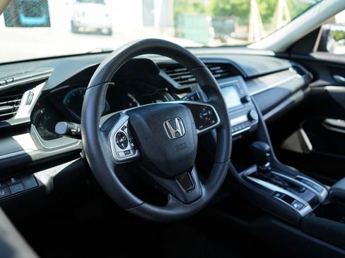 Used 2020 Honda Civic LX image 6