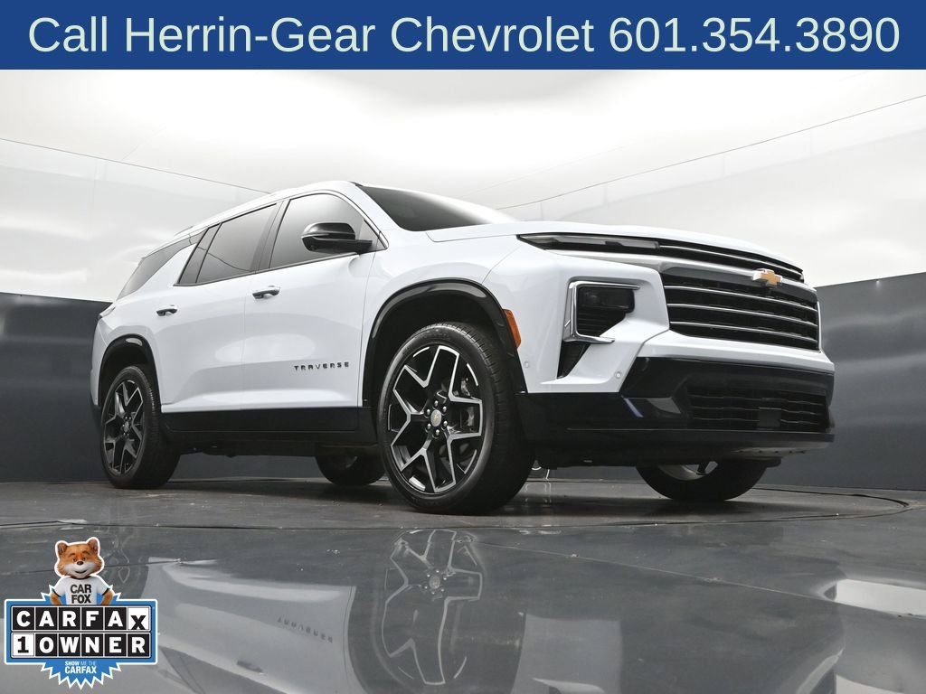 Used 2026 Chevrolet Traverse High Country FWD image 44