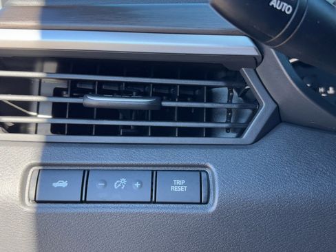 New 2025 Nissan Altima 2.5 SV image 28