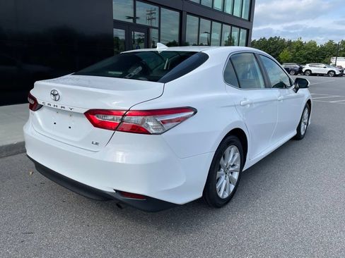 Used 2019 Toyota Camry LE FWD image 4