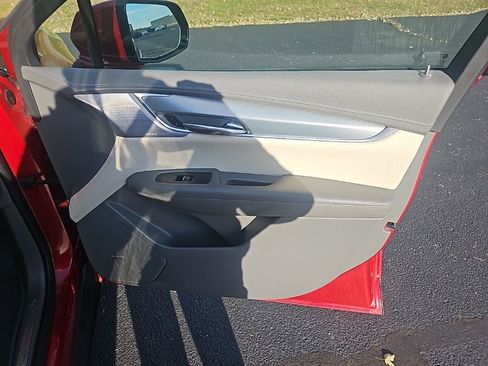 Used 2021 Cadillac XT5 Premium Luxury w/ LPO, Floor Liner Package image 30