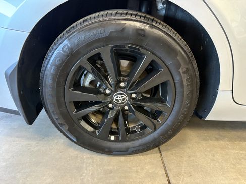 Certified 2025 Toyota Camry LE w/ Convenience Package image 30