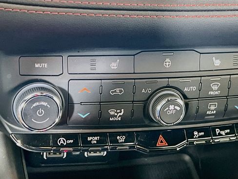 Used 2023 Dodge Durango GT AWD/4WD image 20