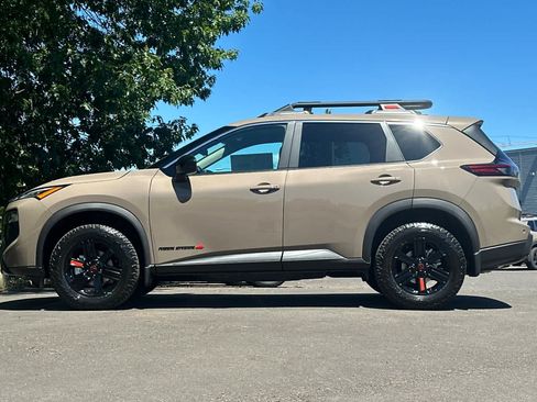 New 2026 Nissan Rogue SV AWD/4WD image 5