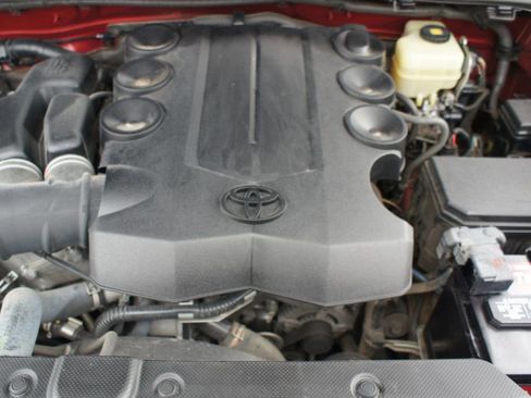 Used 2020 Toyota 4Runner SR5 image 25