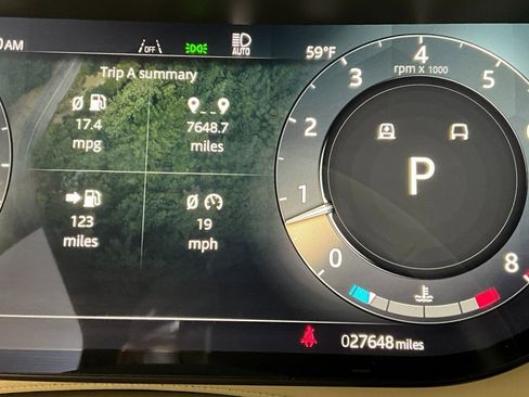 Certified 2024 Land Rover Range Rover Long Wheelbase SE image 17