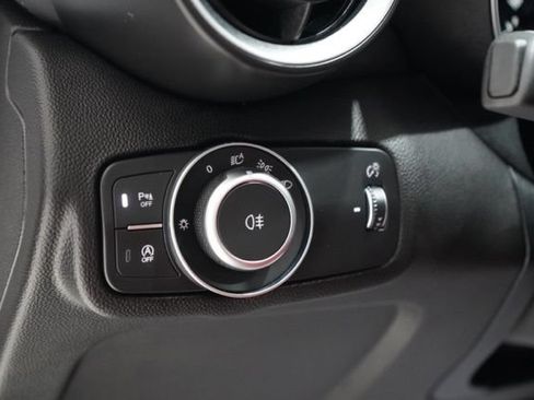 Used 2026 Alfa Romeo Giulia AWD image 20