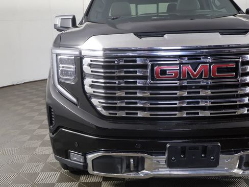 Used 2023 GMC Sierra 1500 Denali w/ Denali Reserve Package AWD/4WD image 17