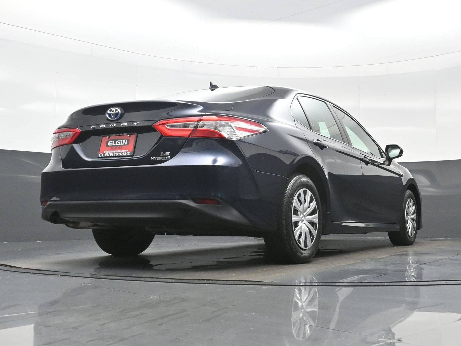 Used 2020 Toyota Camry LE w/ Fleet Convenience Package FWD image 32