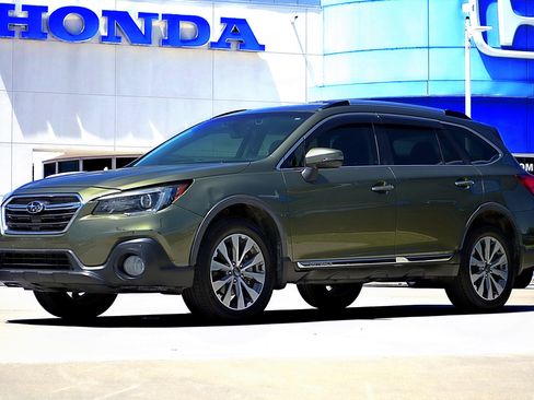 Used 2018 Subaru Outback 2.5i Touring w/ Protection Package #1 AWD/4WD image 1