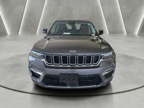 Used 2023 Jeep Grand Cherokee 4WD 4xe image 2