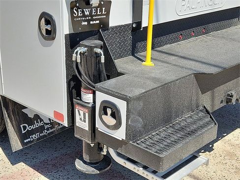 New 2024 RAM 5500 Tradesman image 12