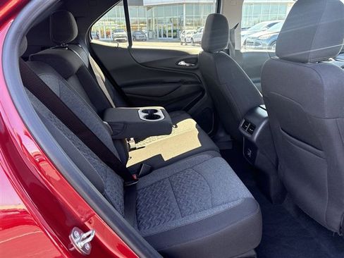 Used 2023 Chevrolet Equinox LT image 25