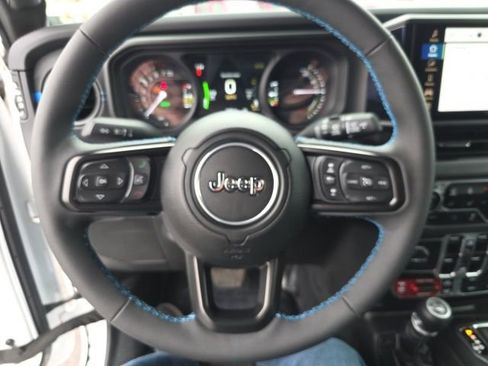 Used 2025 Jeep Wrangler Unlimited Rubicon 4xe w/ Convenience Group image 20