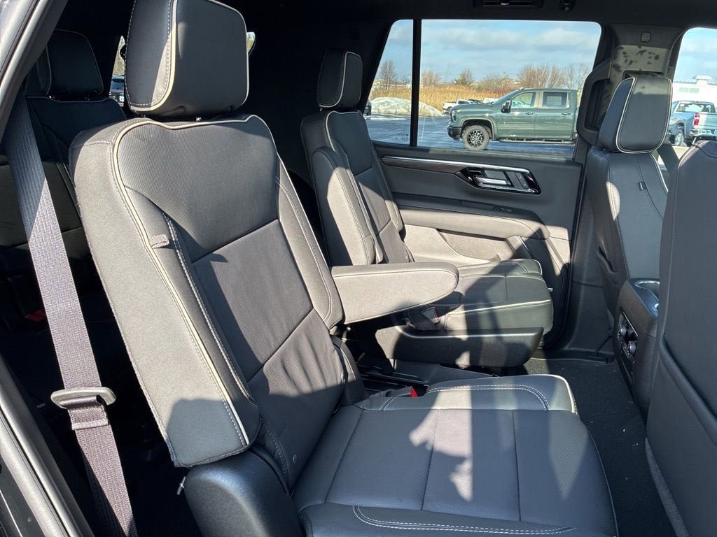 New 2026 Chevrolet Tahoe Premier w/ Sun And Tow Package AWD/4WD image 35