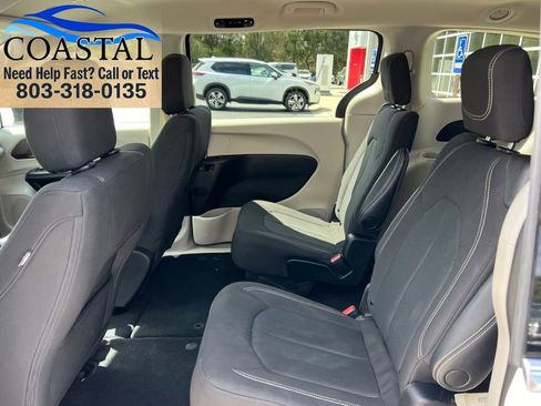 Used 2023 Chrysler Voyager LX FWD image 16