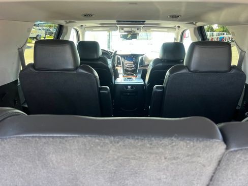 Used 2015 Cadillac Escalade Premium AWD/4WD image 45