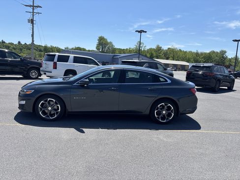 Used 2021 Chevrolet Malibu LT FWD image 7